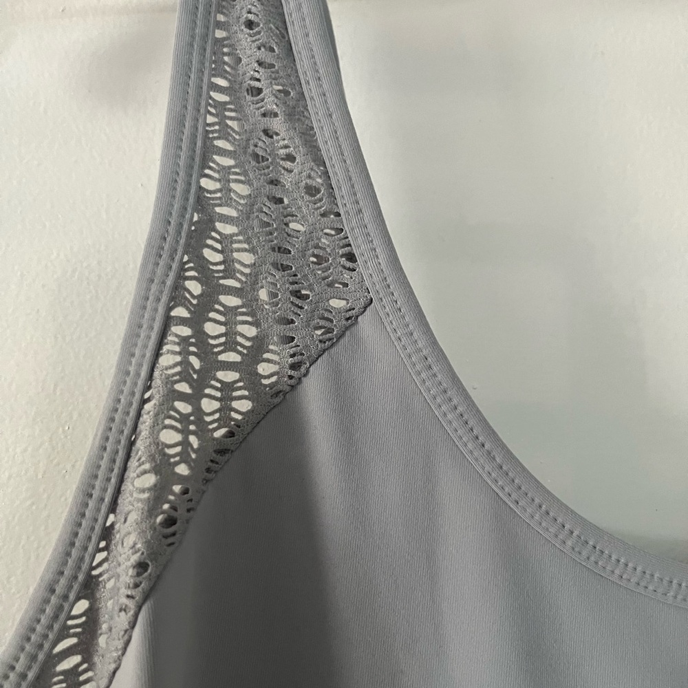 Fabletics tank - Picture 2 of 7